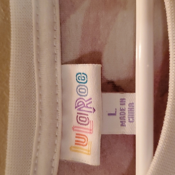 Lula Roe - Picture 2 of 5